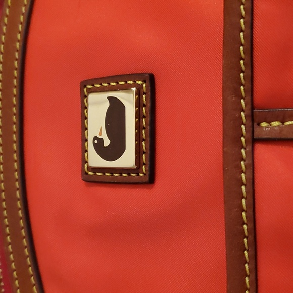 Dooney and bourke nylon & leather trim.brown and red.14.5w 9.75h - Picture 12 of 12